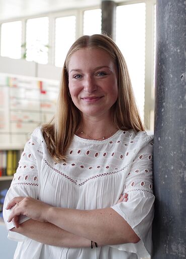 Rebecca Metzger, Disponen National